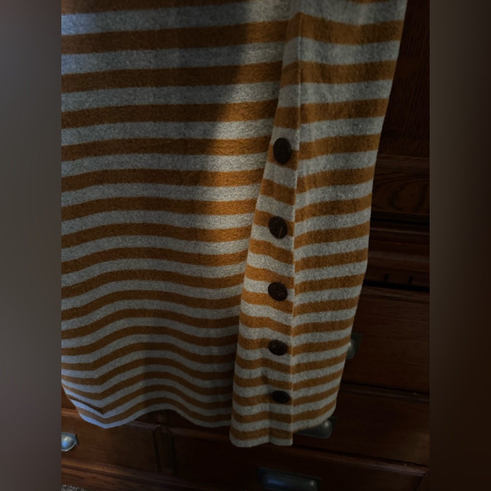 Simply Southern Striped Side Button Sweater Size L Camel/Gray Soft Casual Top - Picture 5 of 7